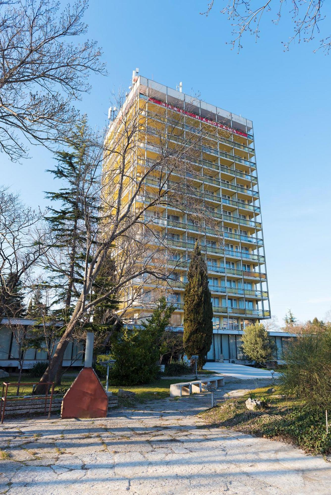International Home Of Scientists Joliot Curie Saints Constantine and Helena Exterior photo